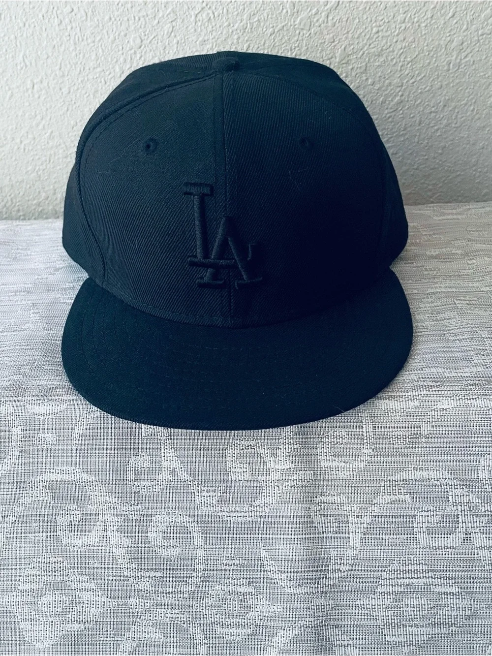 New Era Los Angeles Dodgers All-Black Fitted Cap